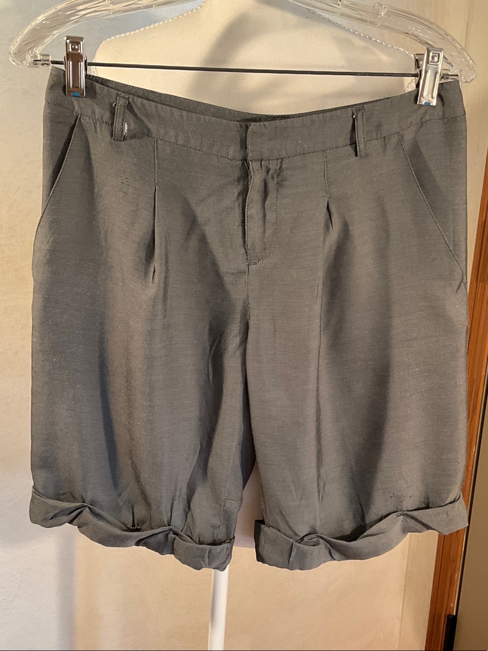 Simply Vera Vera Wang Gray Rolled-Hem Bermuda Shorts